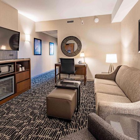 Drury Plaza Hotel Savannah Пуулър Екстериор снимка